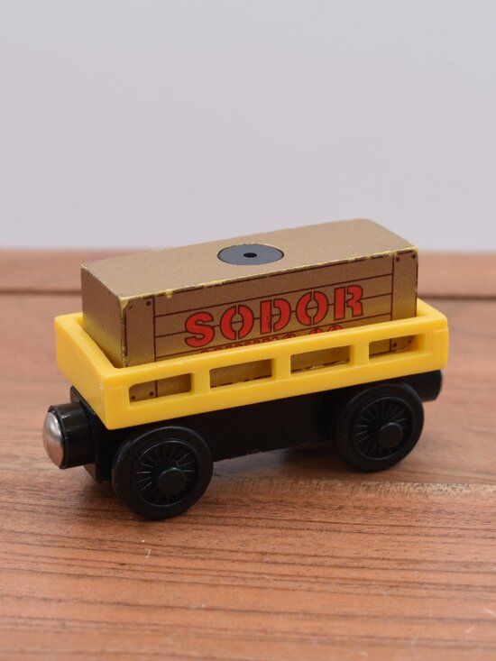Thomas & Friends Other - Sodor Cargo Co.Cargo Thomas Train Wooden Blue Cargo Car & Magnetic Vintage 2003
